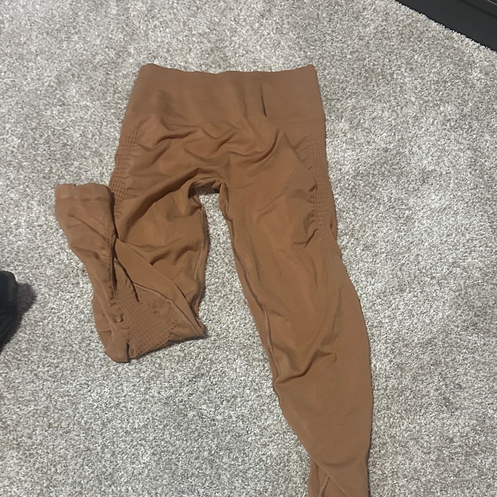 Alphalete Leggings